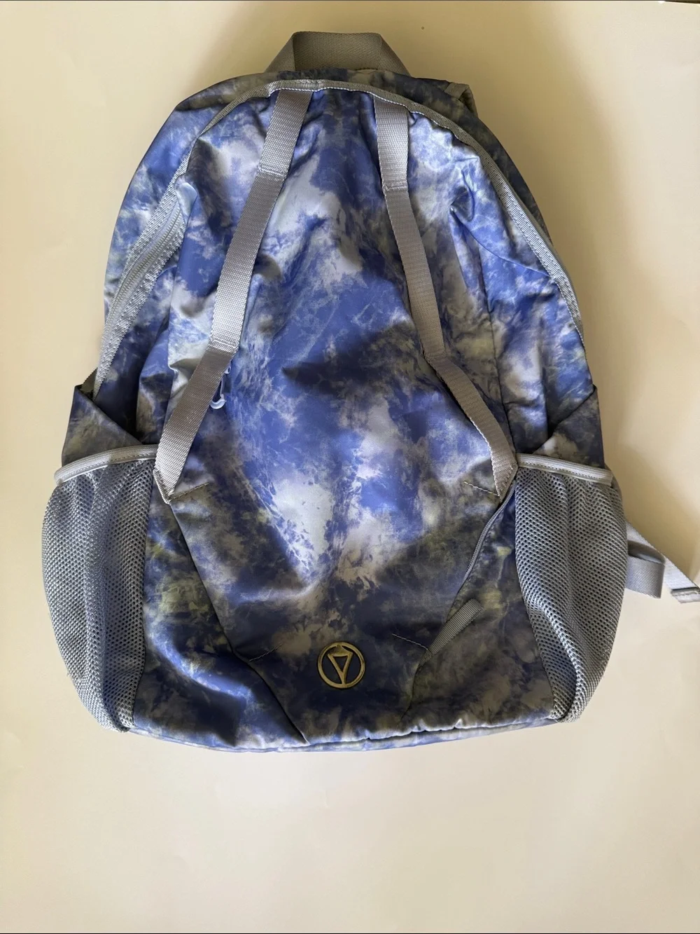 Ivivva zip tie dye loom Blue Marble kids Backpack - good condition